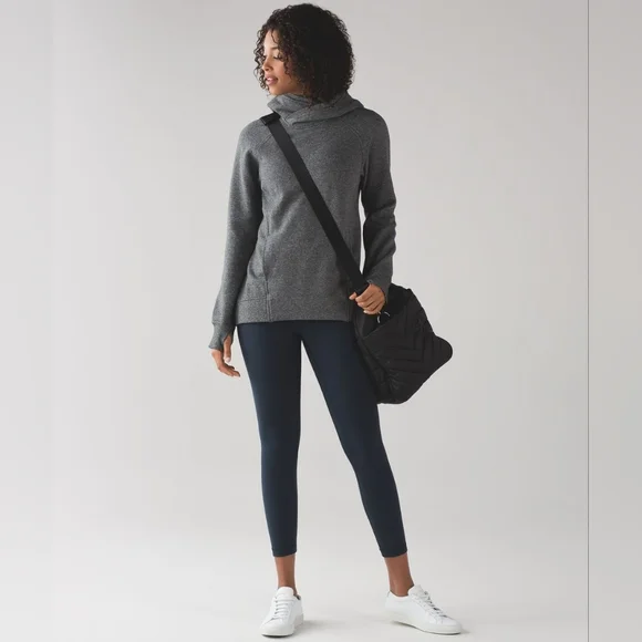 💥 Lululemon Fleece Please Pullover - Picture 2 of 9